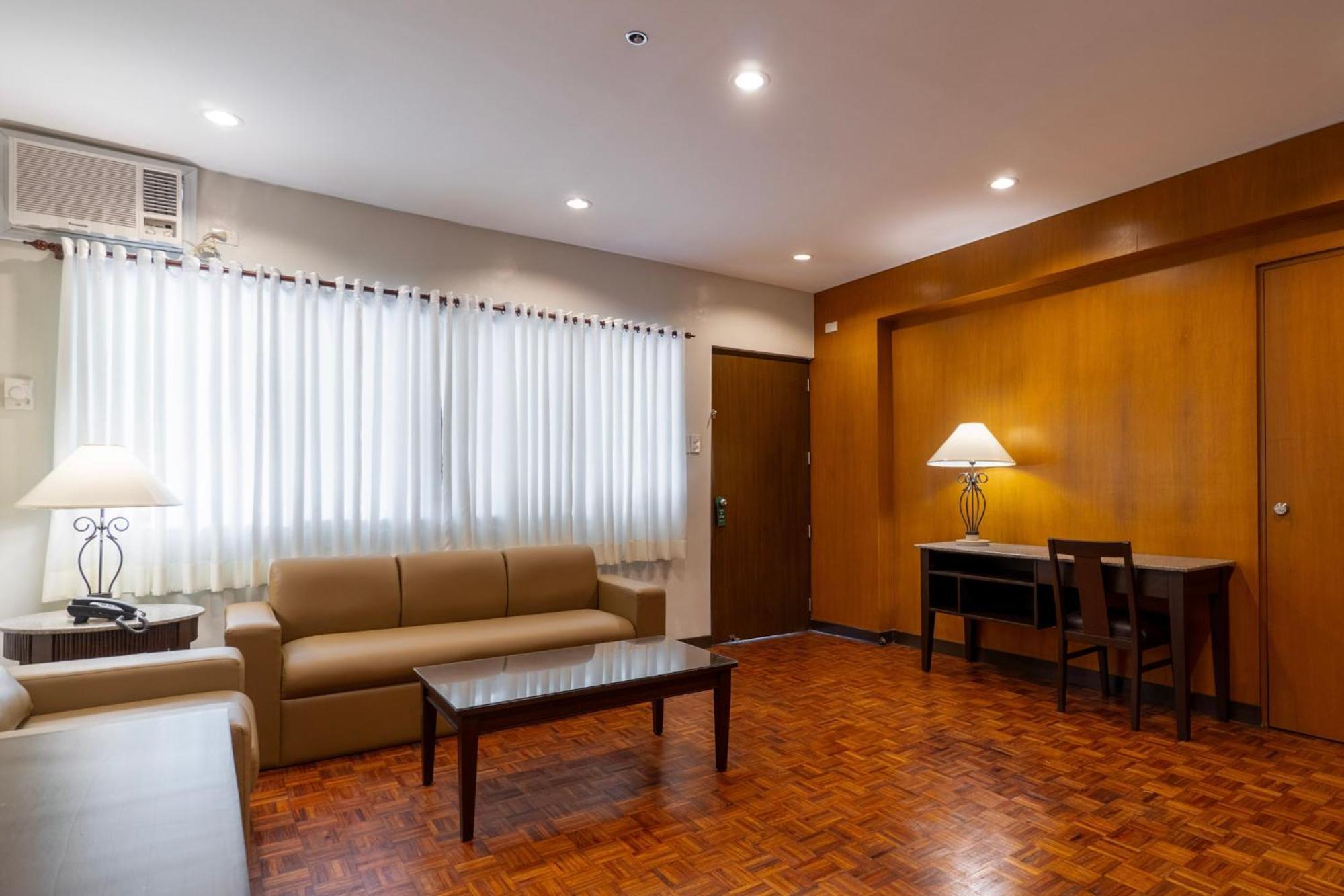 Hotel Tropicana Manila